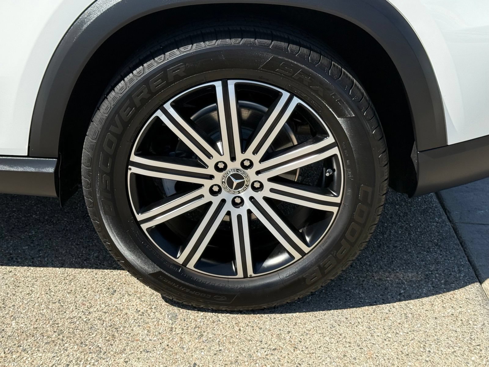 Used 2024 Mercedes-Benz GLE 350 4MATIC image 19