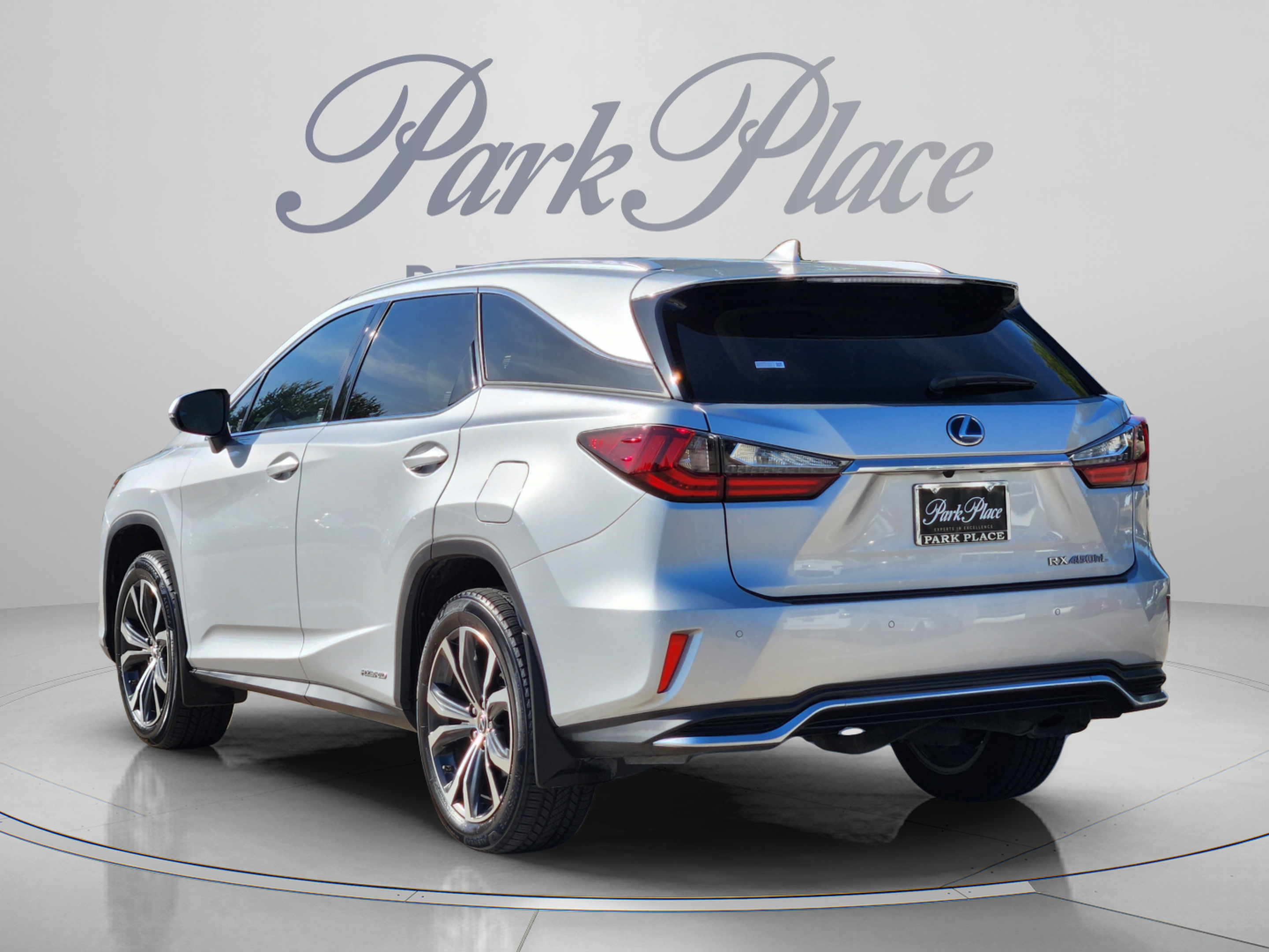 Used 2018 Lexus RX 450hL Premium w/ Premium Package AWD/4WD image 3