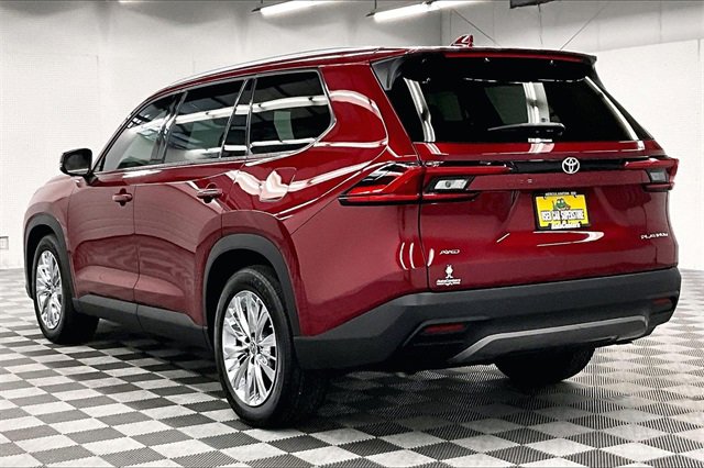 Used 2024 Toyota Grand Highlander Platinum video 2