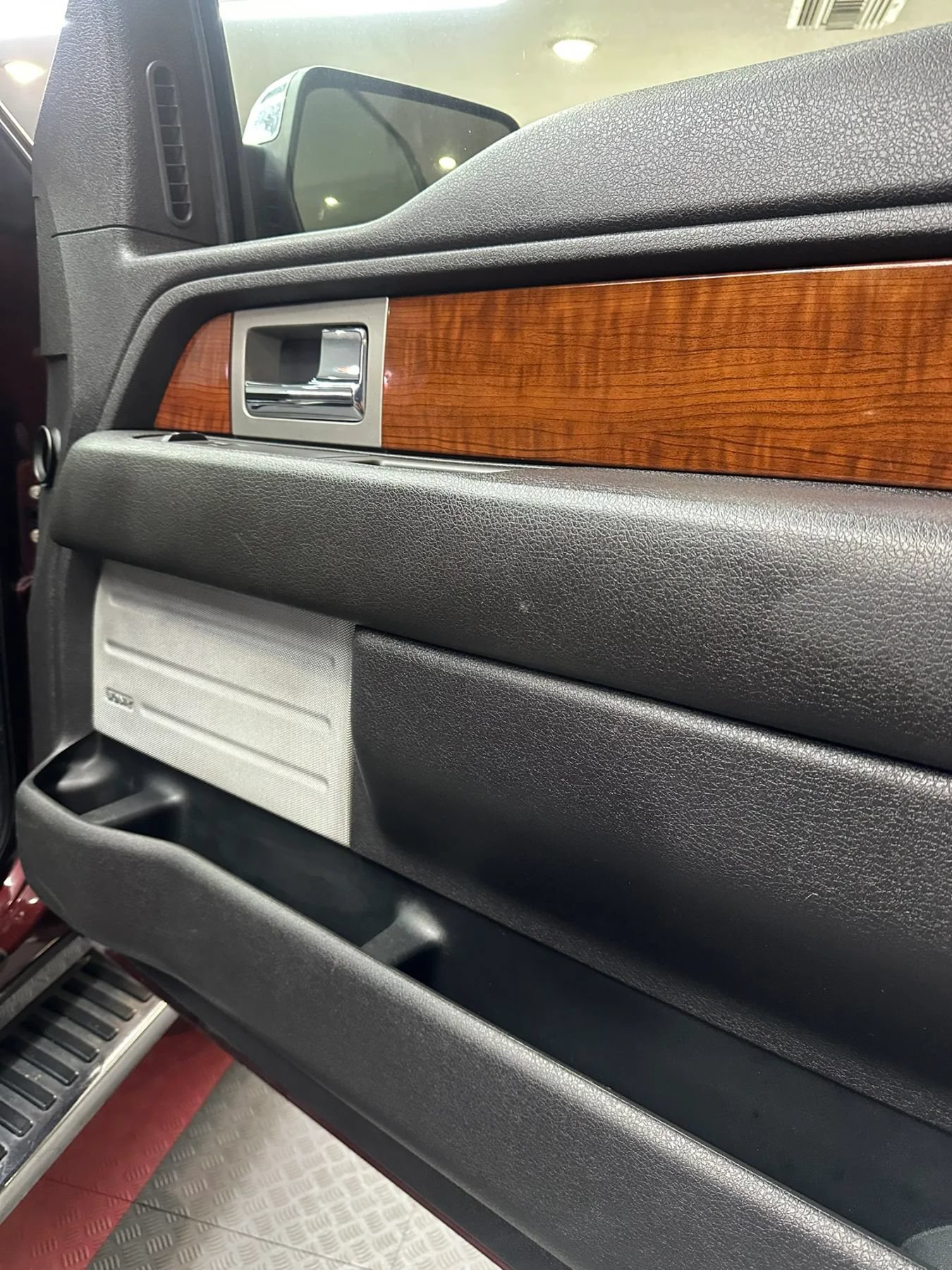 Used 2010 Ford F150 Lariat AWD/4WD image 31
