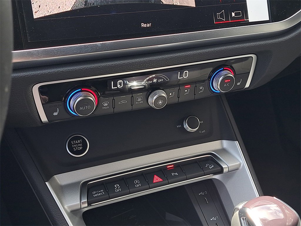 New 2025 Audi Q3 2.0T Premium image 14