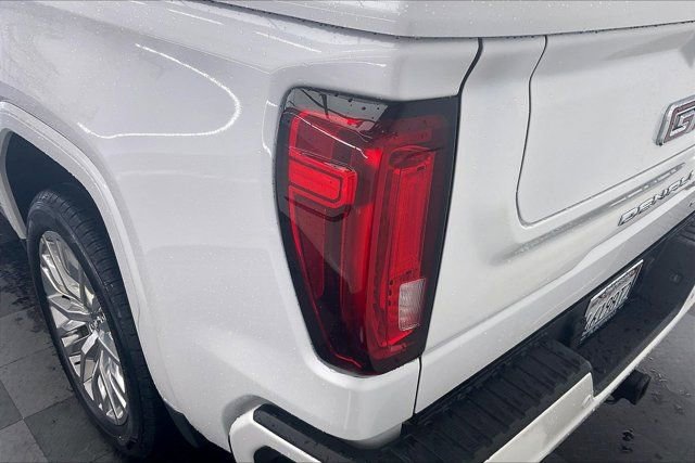Used 2019 GMC Sierra 1500 Denali w/ Denali Ultimate Package AWD/4WD image 29