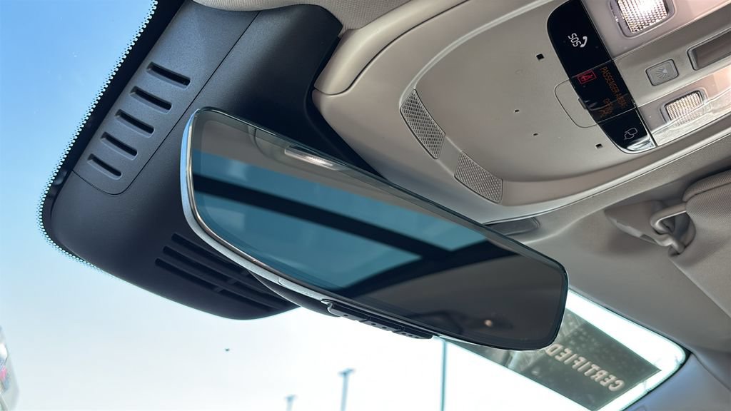 Certified 2025 Volvo XC90 T8 Plus AWD/4WD image 25