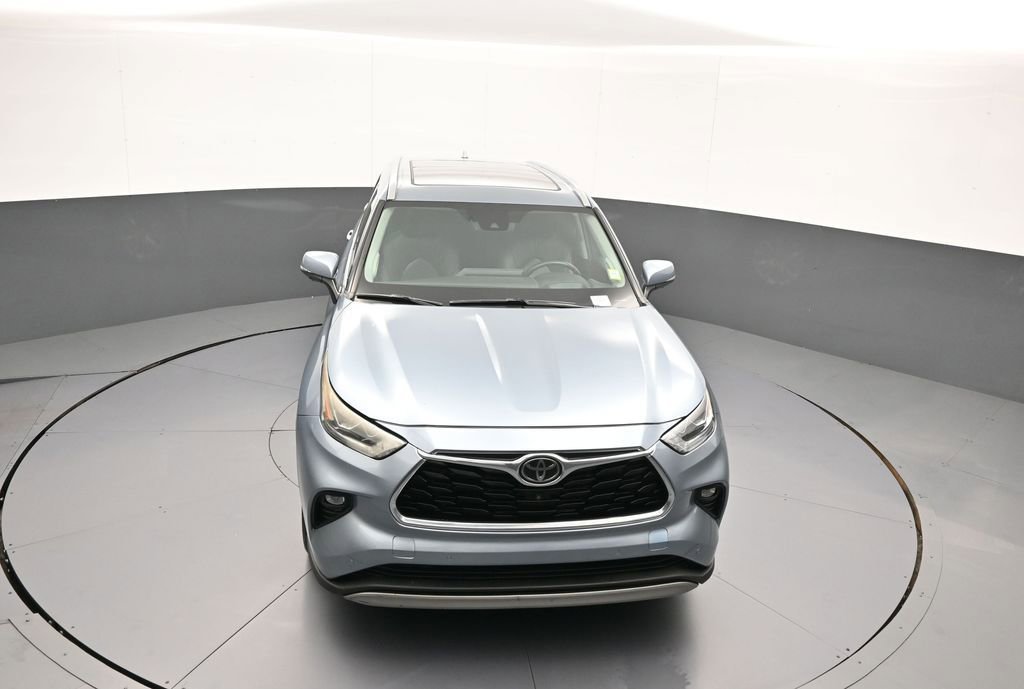 Certified 2020 Toyota Highlander Platinum w/ Preferred Accessory Package AWD/4WD image 38