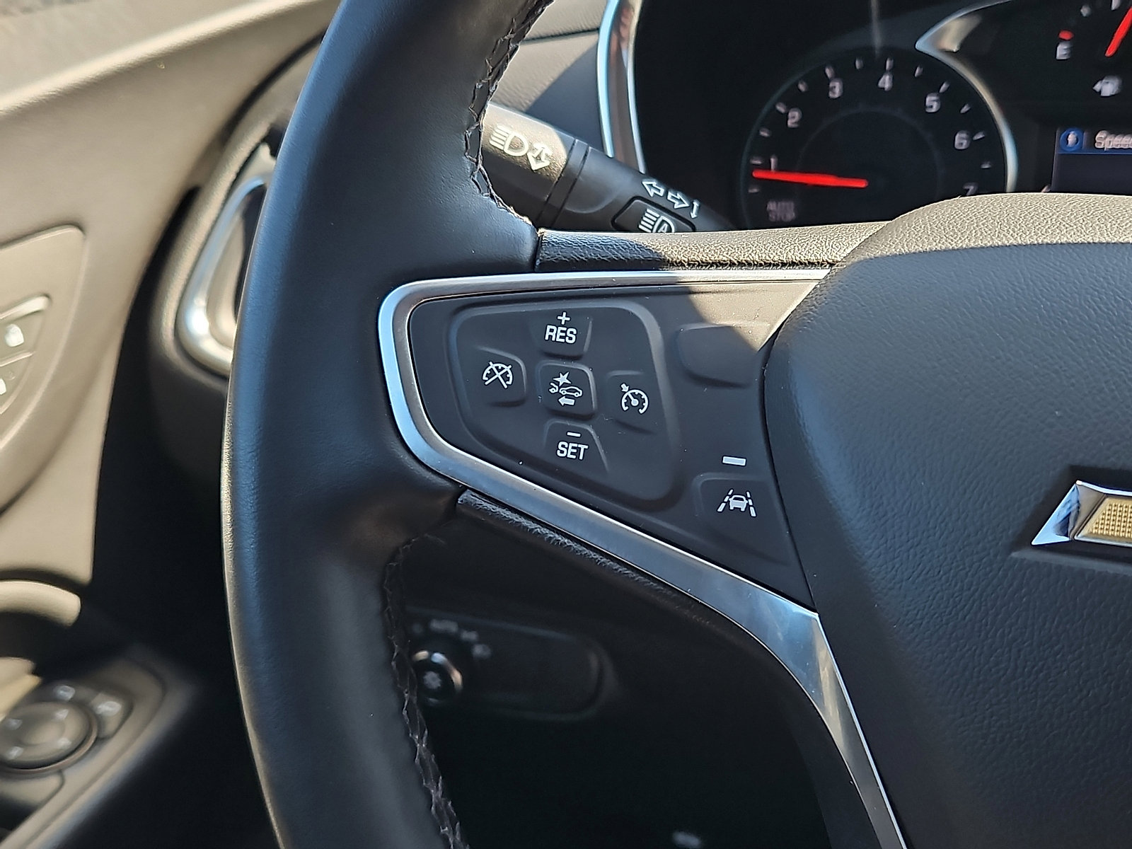 Used 2023 Chevrolet Equinox LT image 20