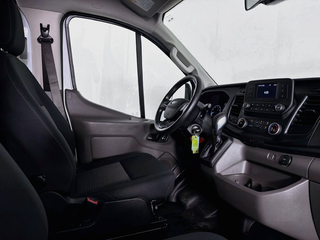 Used 2025 Ford Transit 250 Low Roof w/ Exterior Upgrade Package RWD image 33