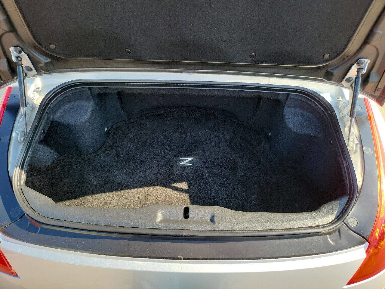 Used 2006 Nissan 350Z Enthusiast w/ (S02) Side Air Bags Pkg image 37