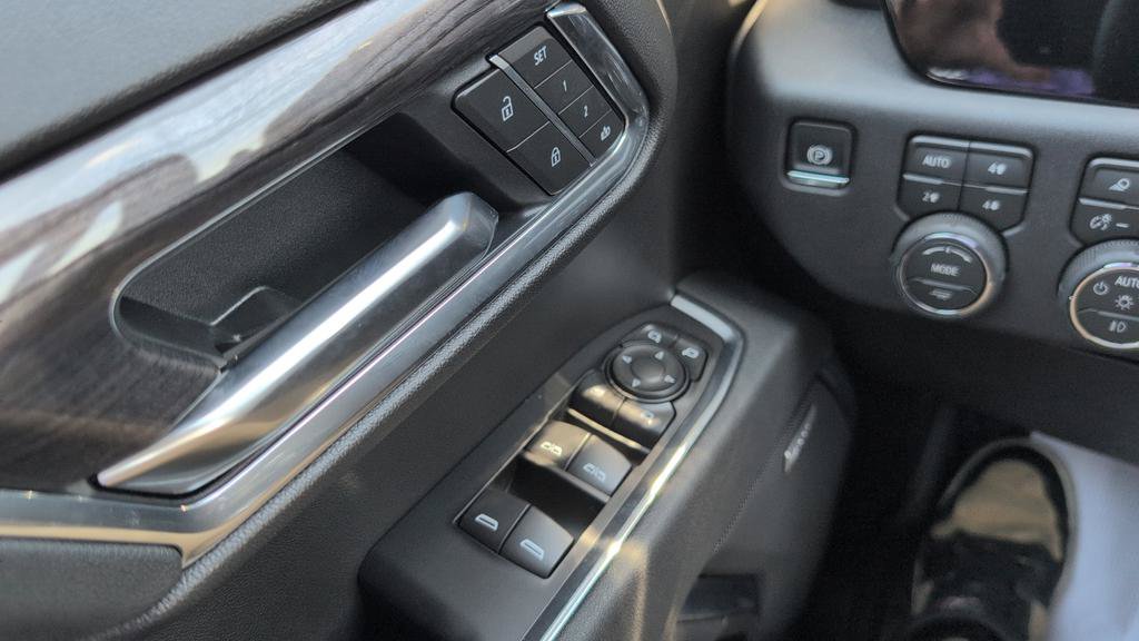 New 2026 Chevrolet Silverado 1500 LTZ AWD/4WD image 13