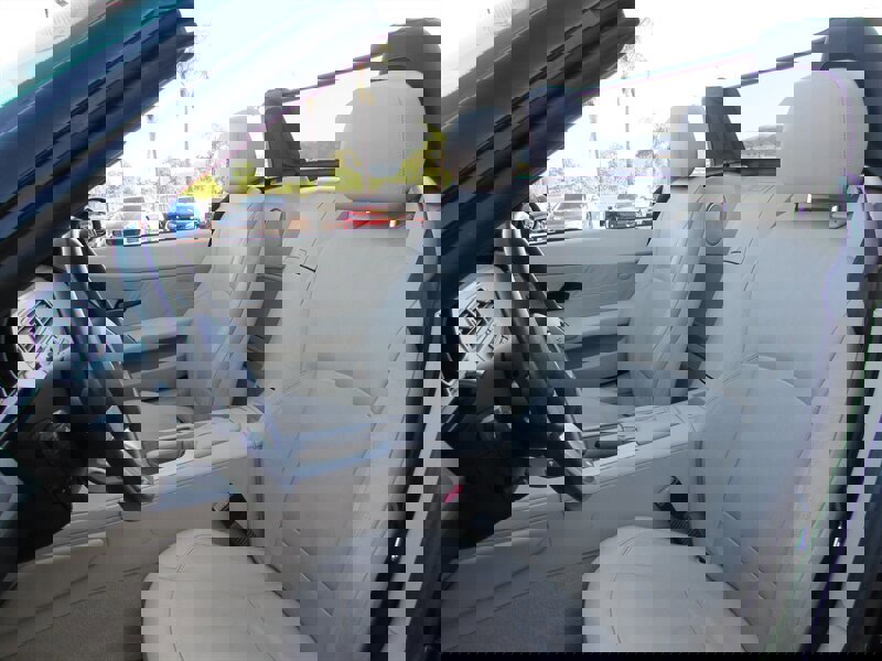 Used 2003 BMW Z4 2.5i image 8