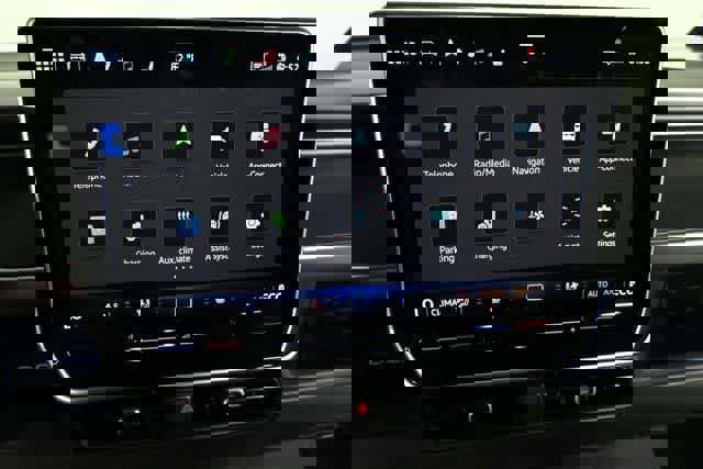 New 2025 Volkswagen ID. Buzz Pro S RWD image 7