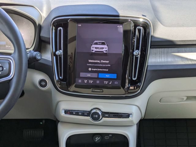 Certified 2023 Volvo XC40 B5 Plus w/ Protection Package Premier AWD/4WD image 23