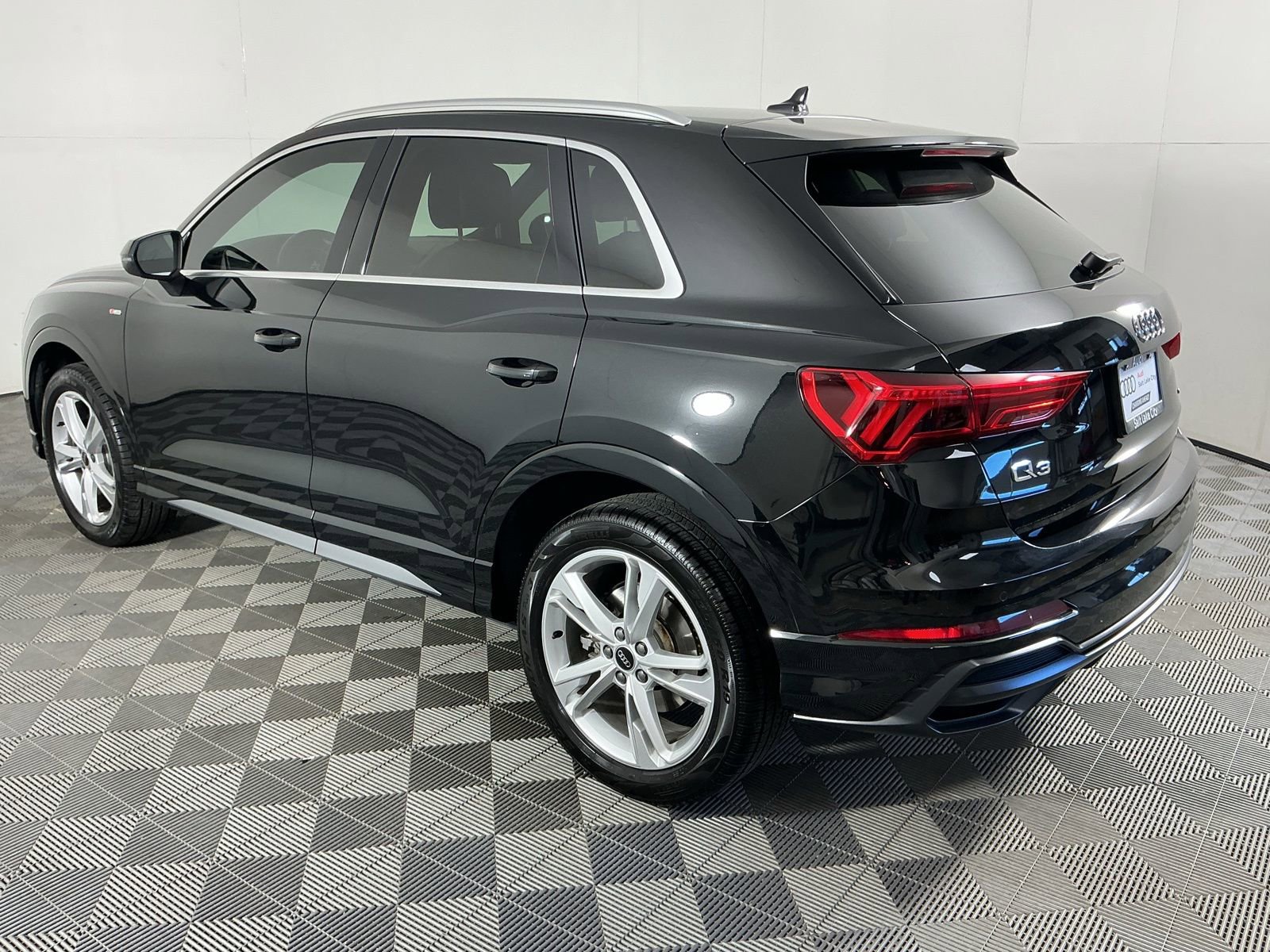 Used 2022 Audi Q3 2.0T Premium Plus AWD/4WD image 6