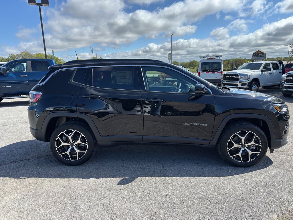 New 2026 Jeep Compass Limited image 4