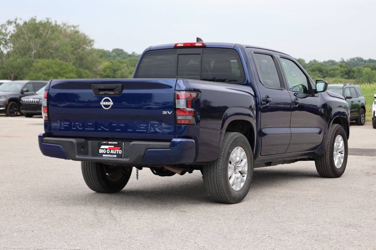 Used 2022 Nissan Frontier SV RWD image 9