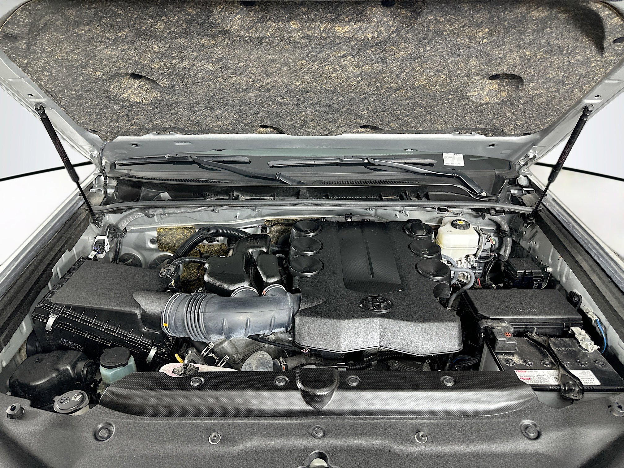 Used 2024 Toyota 4Runner SR5 AWD/4WD image 31