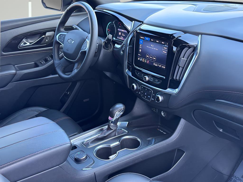 Used 2022 Chevrolet Traverse RS image 15