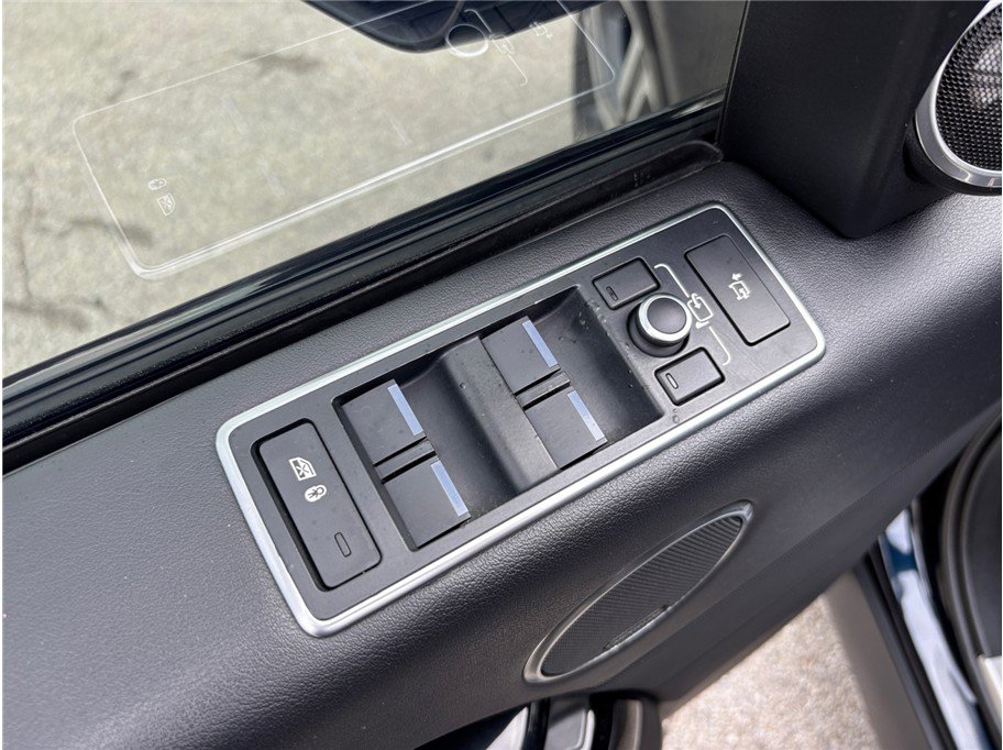 Used 2016 Land Rover Range Rover Supercharged image 21