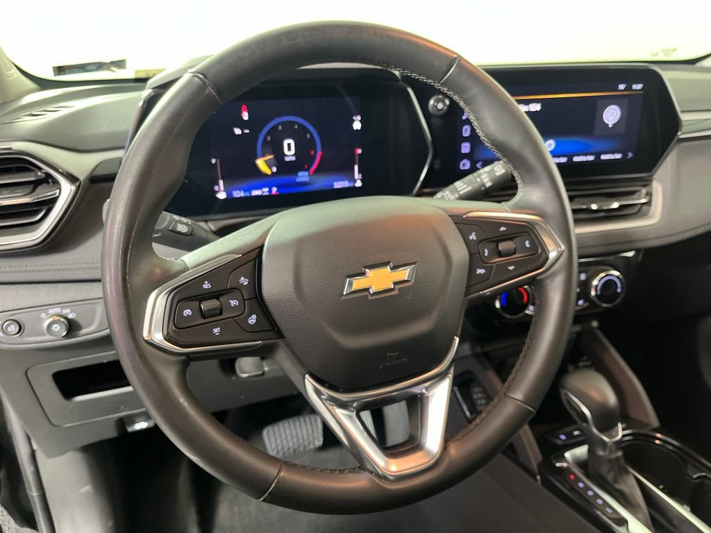 Certified 2024 Chevrolet TrailBlazer LT w/ LT Cold Weather Package AWD/4WD image 25