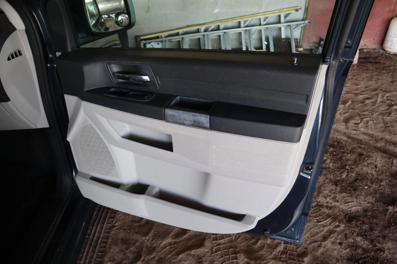 Used 2009 Dodge Grand Caravan SE w/ Climate Group image 36