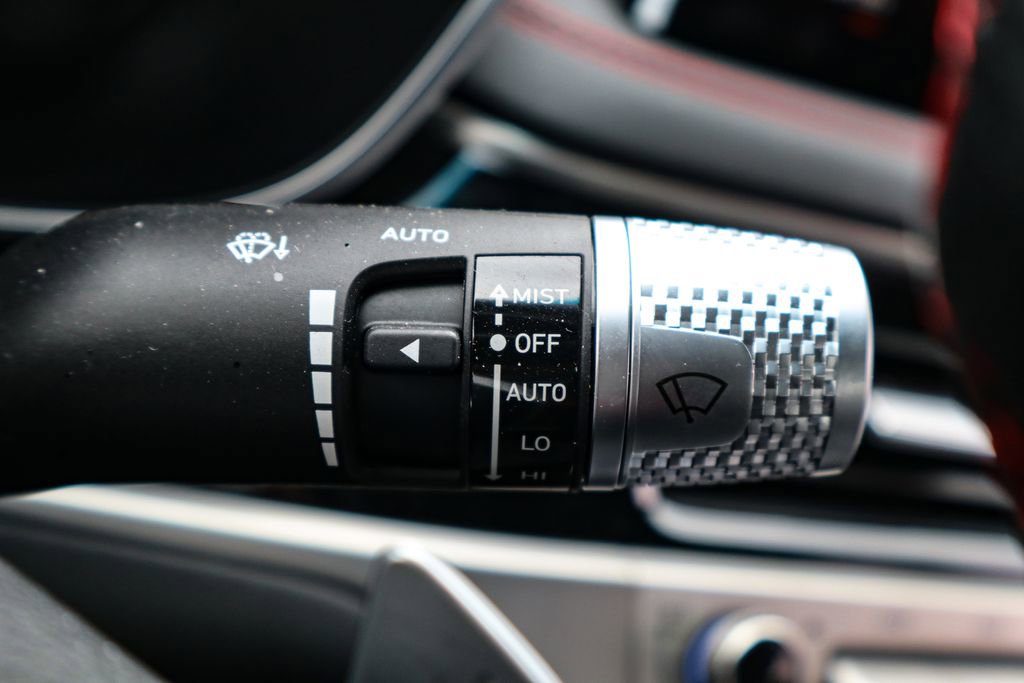 Used 2025 Genesis G70 2.5T w/ Sport Prestige Package image 25