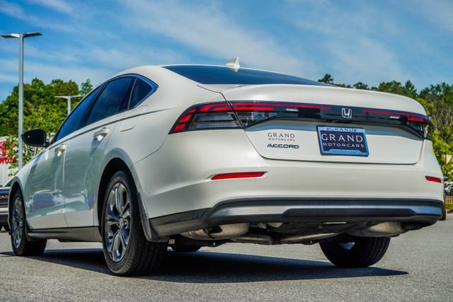 Used 2023 Honda Accord EX image 10