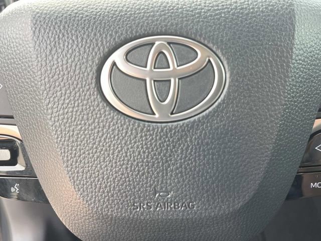 Used 2026 Toyota Camry LE FWD image 31
