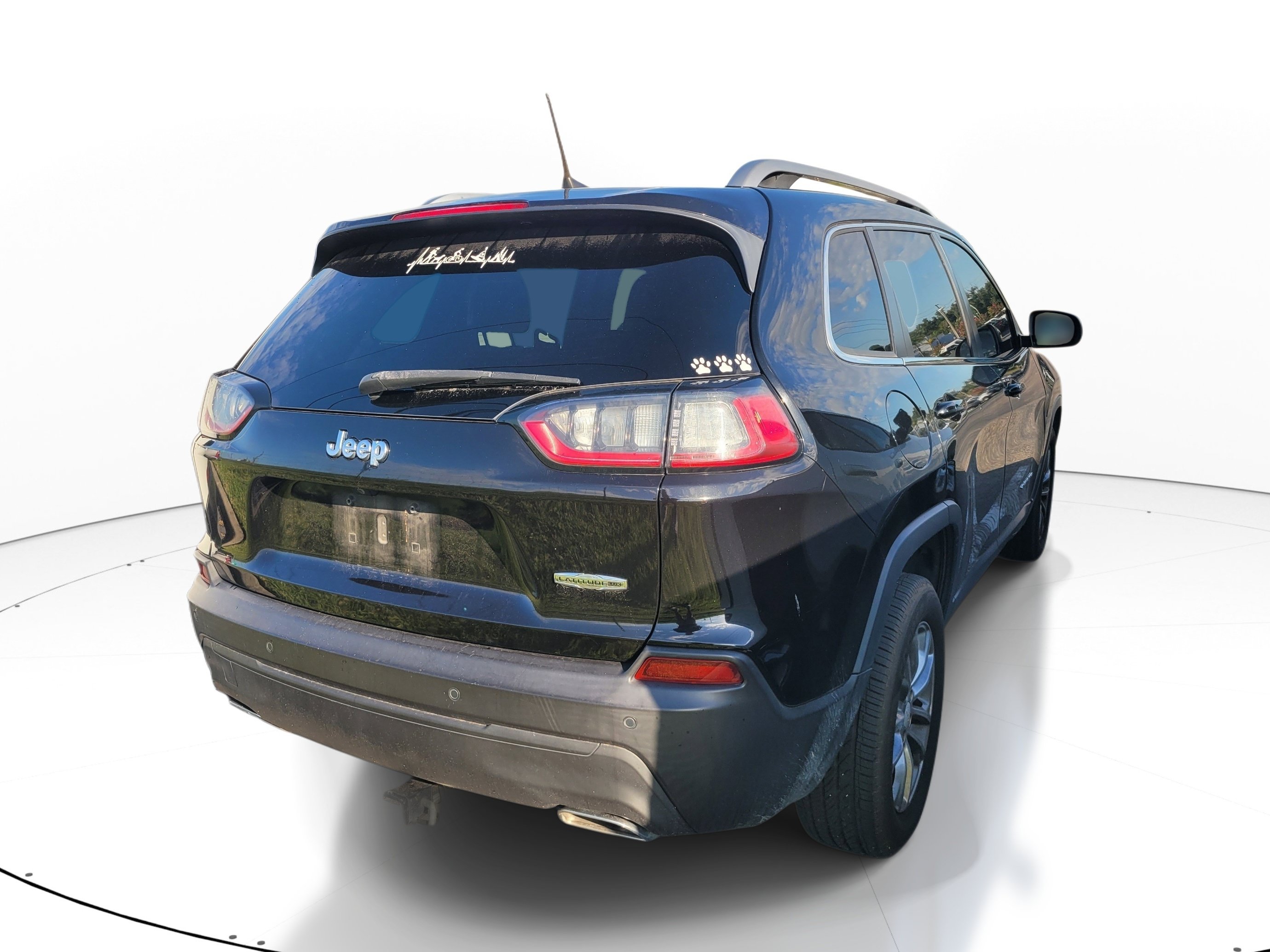 Used 2021 Jeep Cherokee Latitude Lux FWD image 4