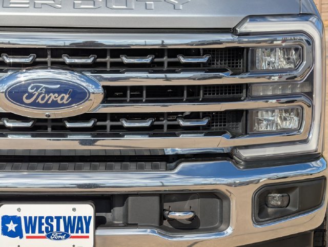 Used 2023 Ford F350 Lariat w/ Chrome Package AWD/4WD image 9