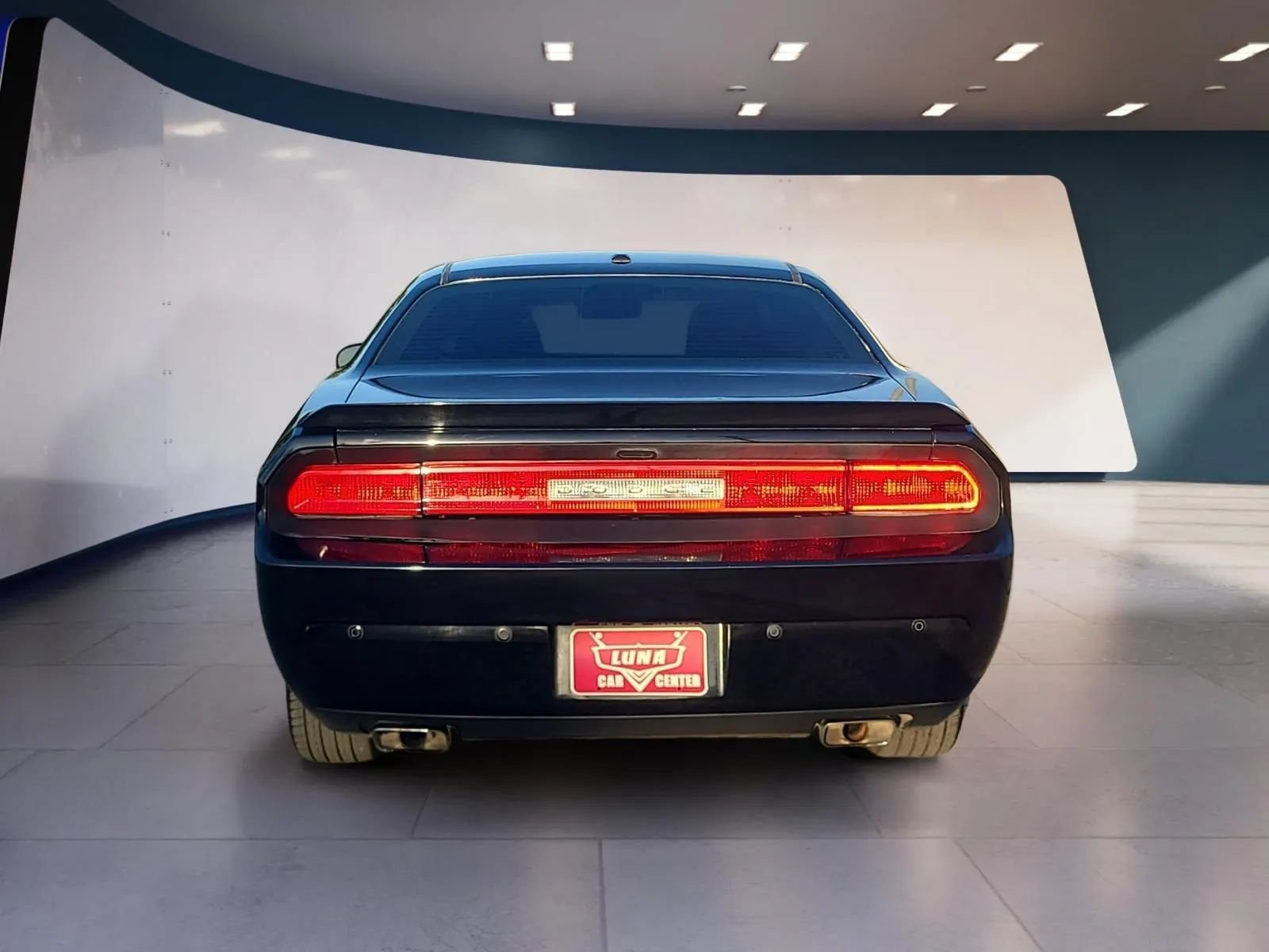 Used 2014 Dodge Challenger R/T Plus RWD image 4