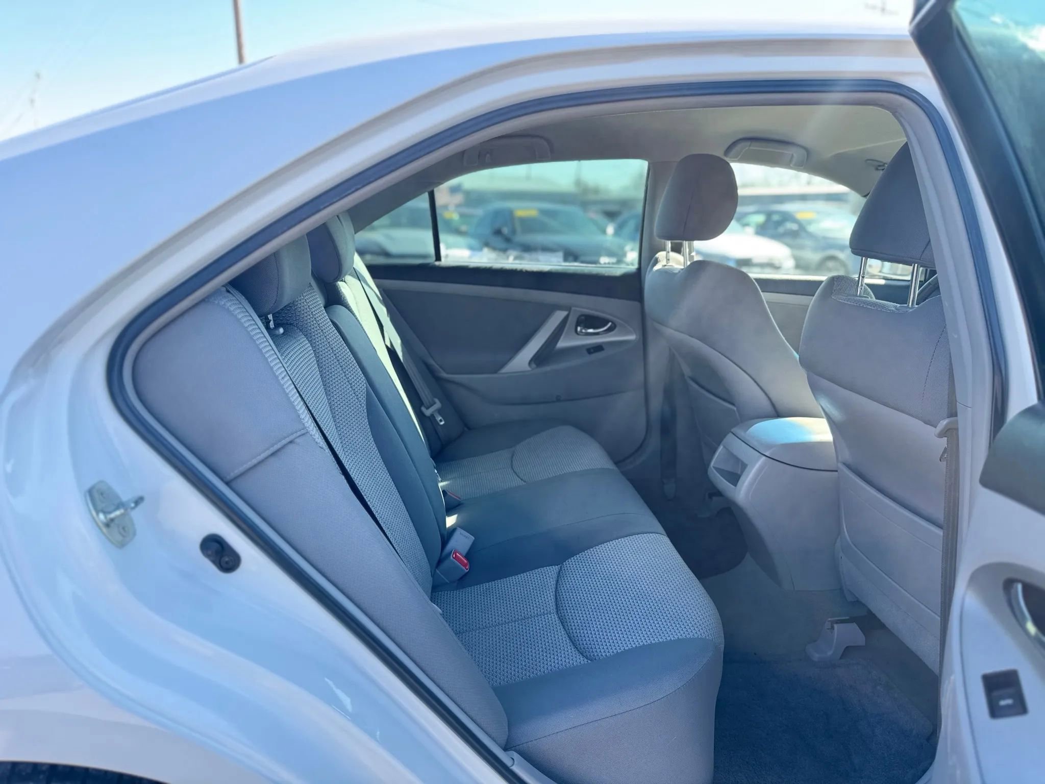 Used 2011 Toyota Camry SE w/ Fleet Convenience Pkg FWD image 14