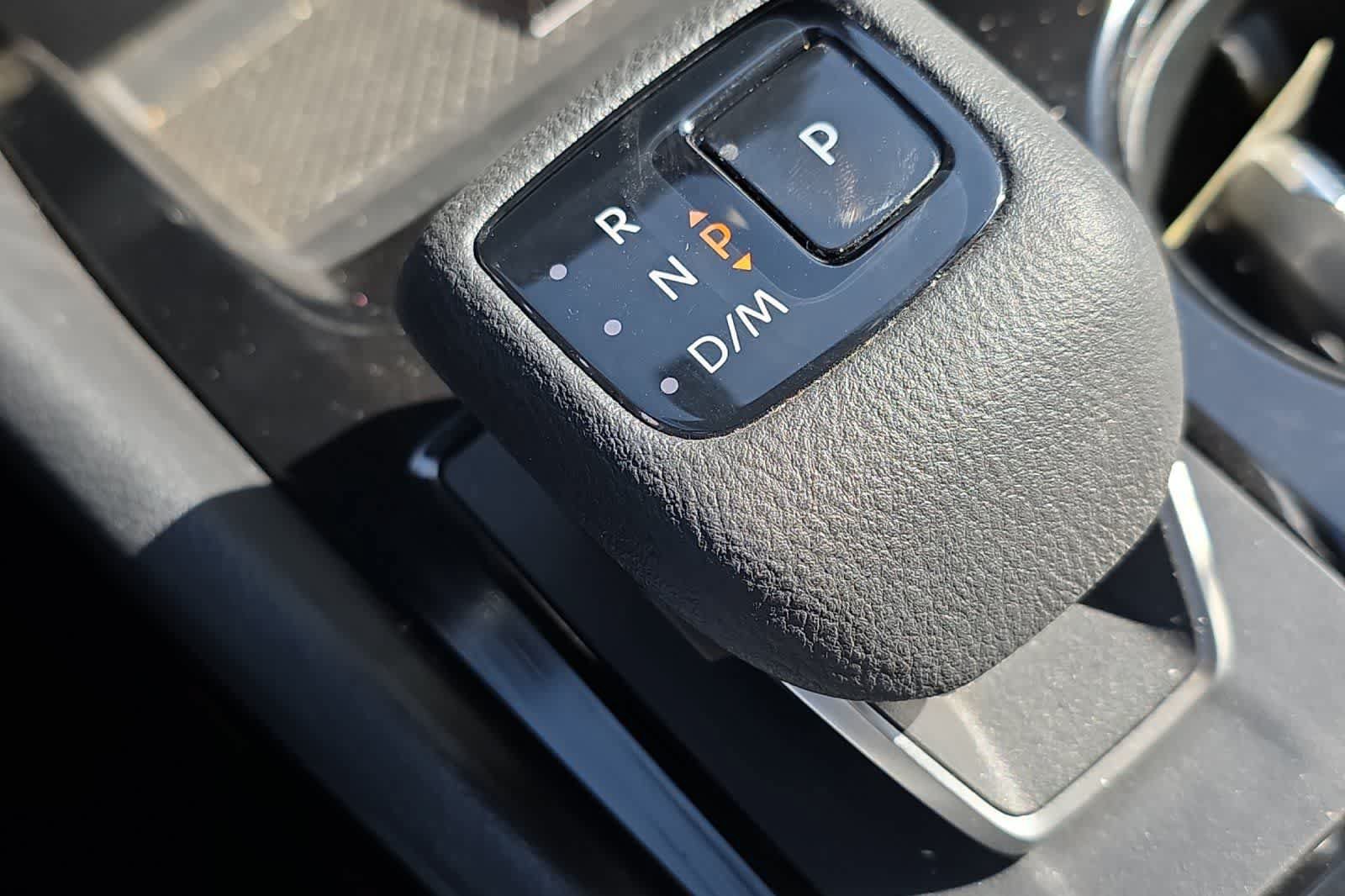 Used 2023 Nissan Rogue SV FWD image 23