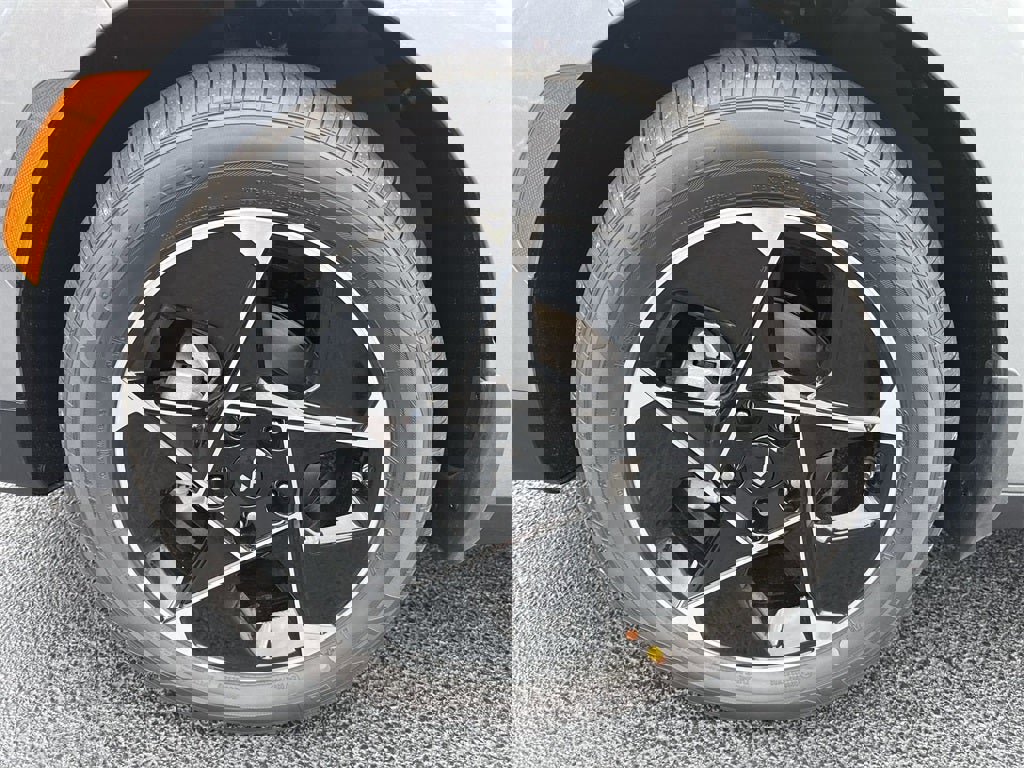 New 2025 Kia Soul EX image 8