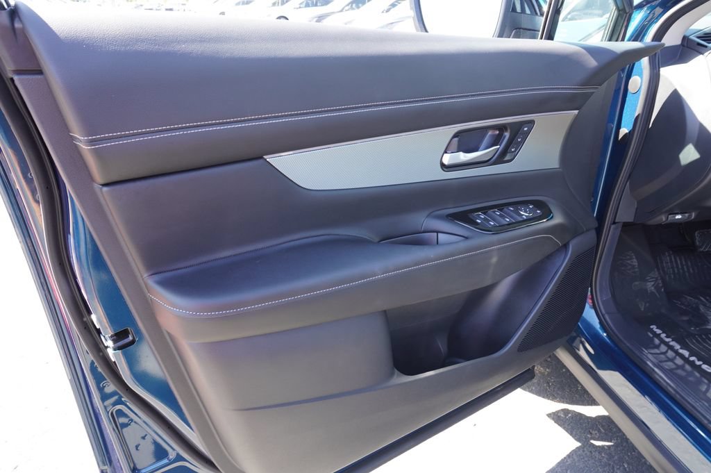 Certified 2025 Nissan Murano SL AWD/4WD image 15