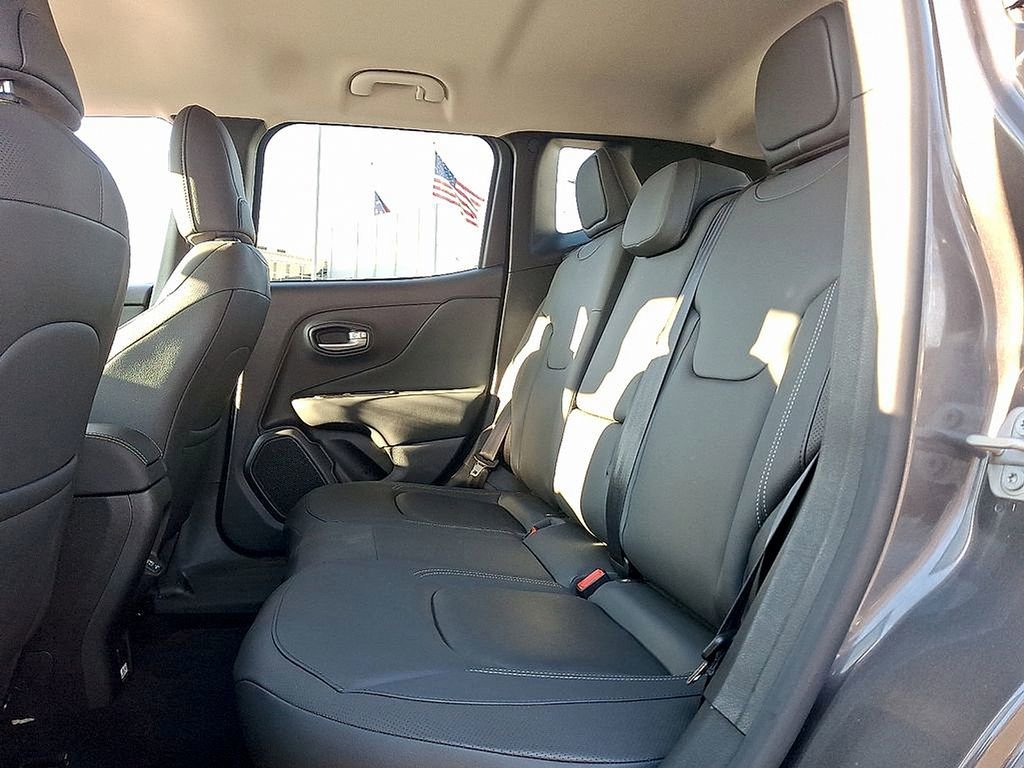 Used 2021 Jeep Renegade Limited AWD/4WD image 10