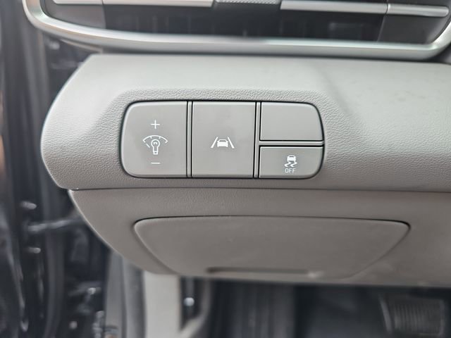 Used 2022 Hyundai Elantra SEL w/ Convenience Package FWD image 31