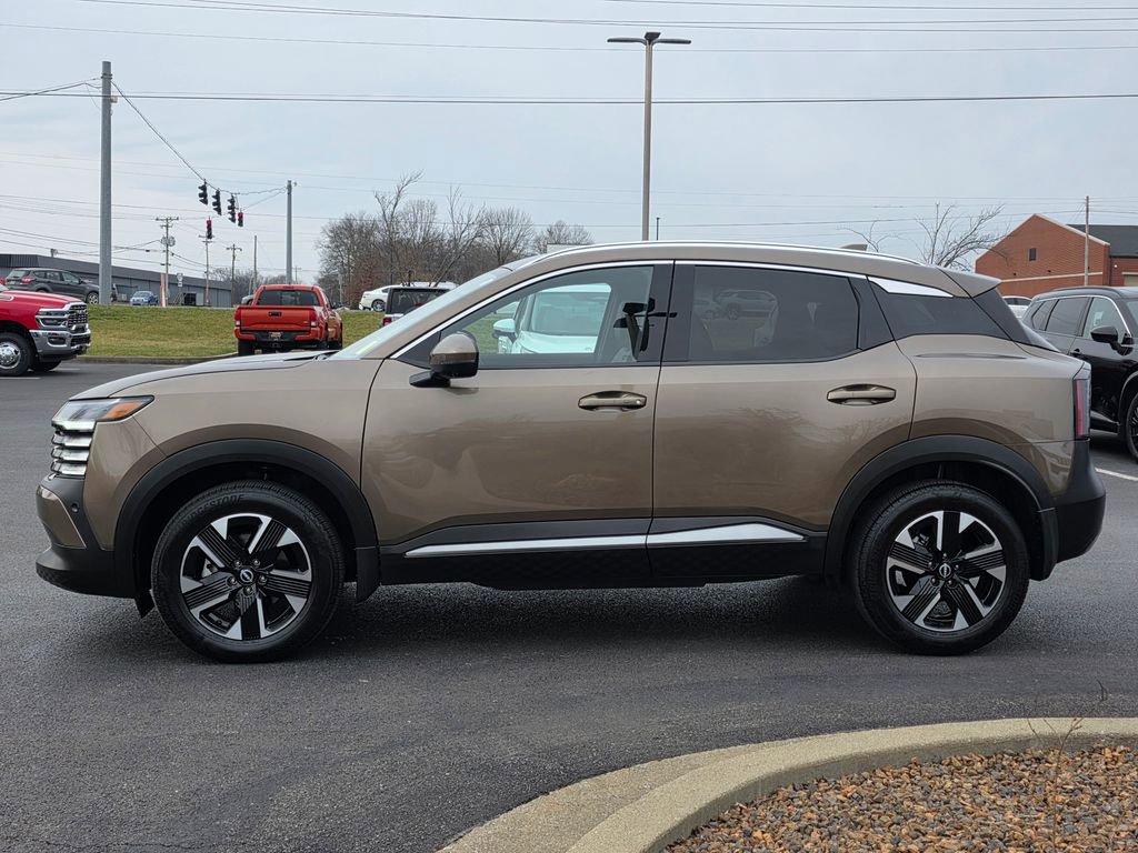 Used 2025 Nissan Kicks SR image 8