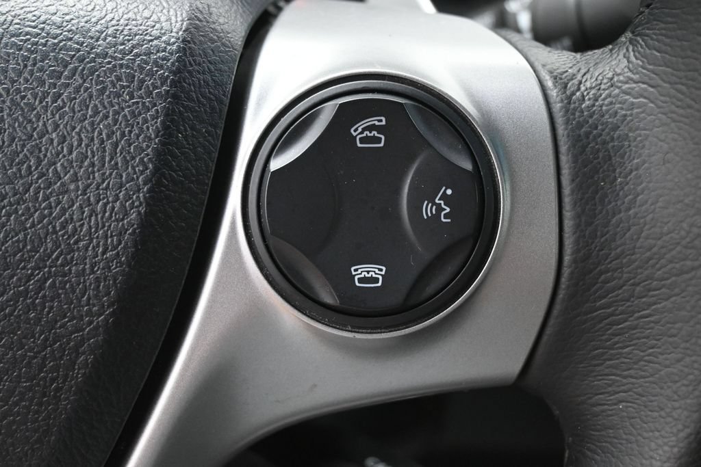 Used 2012 Toyota Camry SE FWD image 18