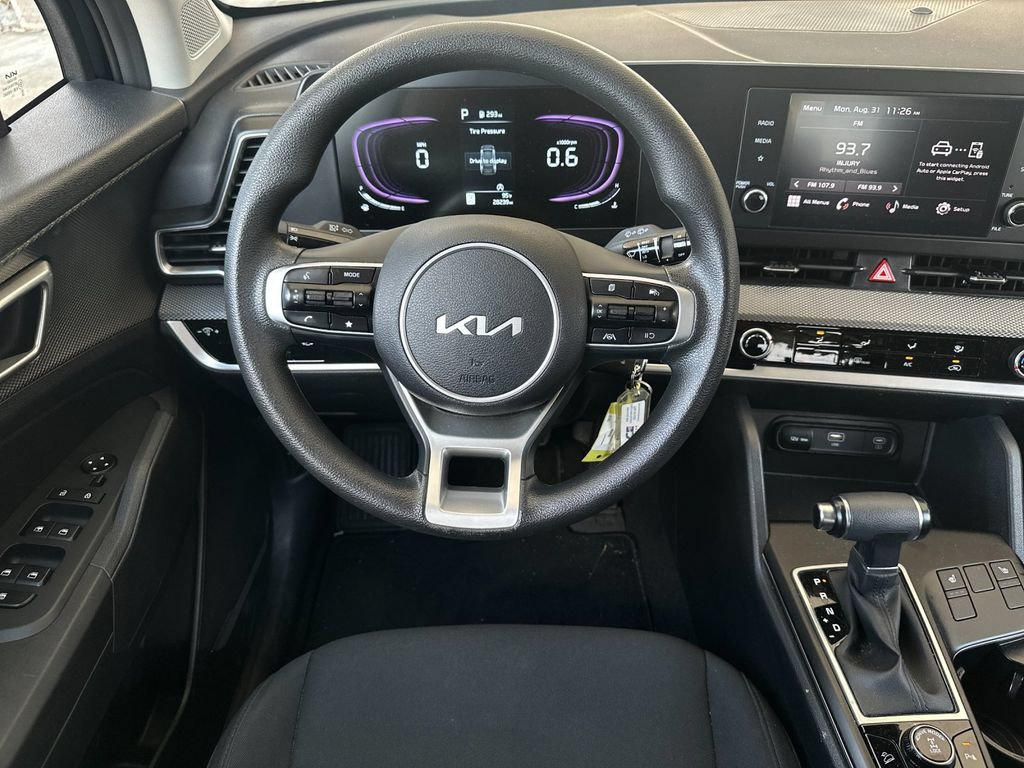 Used 2025 Kia Sportage LX AWD/4WD image 13