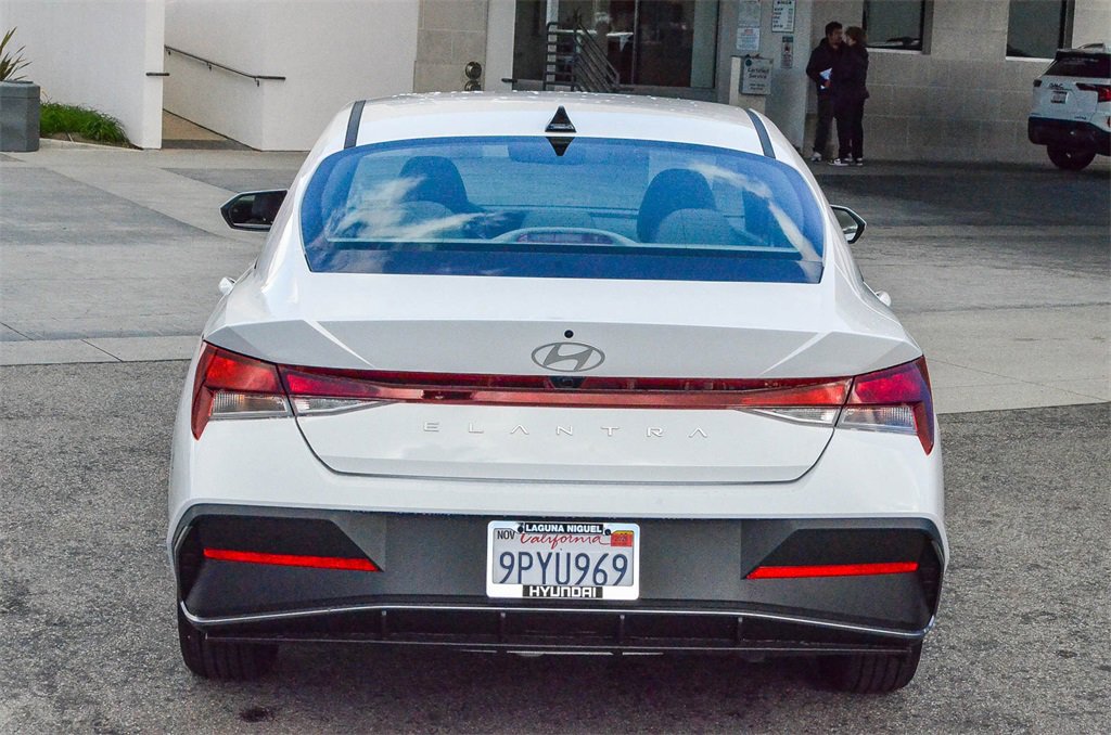 Certified 2024 Hyundai Elantra SEL image 5