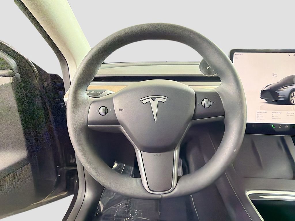 Used 2024 Tesla Model Y Long Range image 10