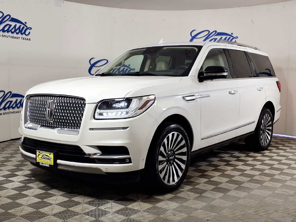 Used 2021 Lincoln Navigator Reserve w/ Luxury Package RWD image 5