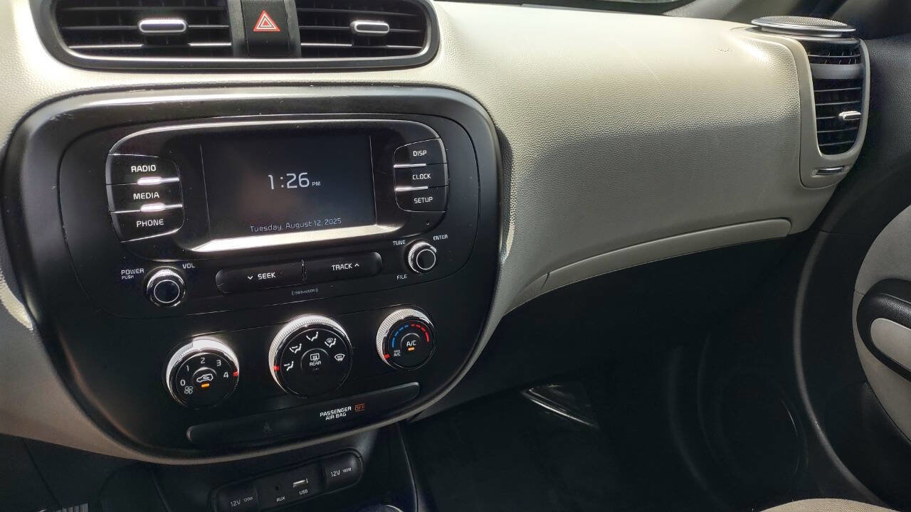 Used 2017 Kia Soul w/ Convenience Package image 18