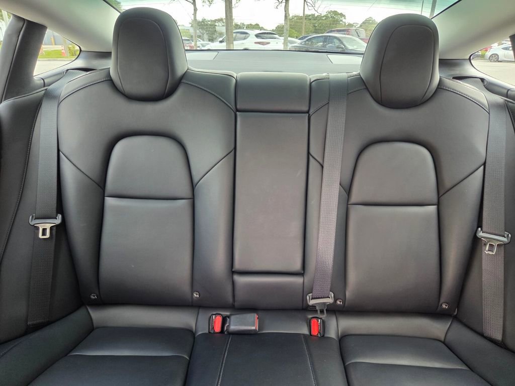 Used 2022 Tesla Model 3 Long Range image 23