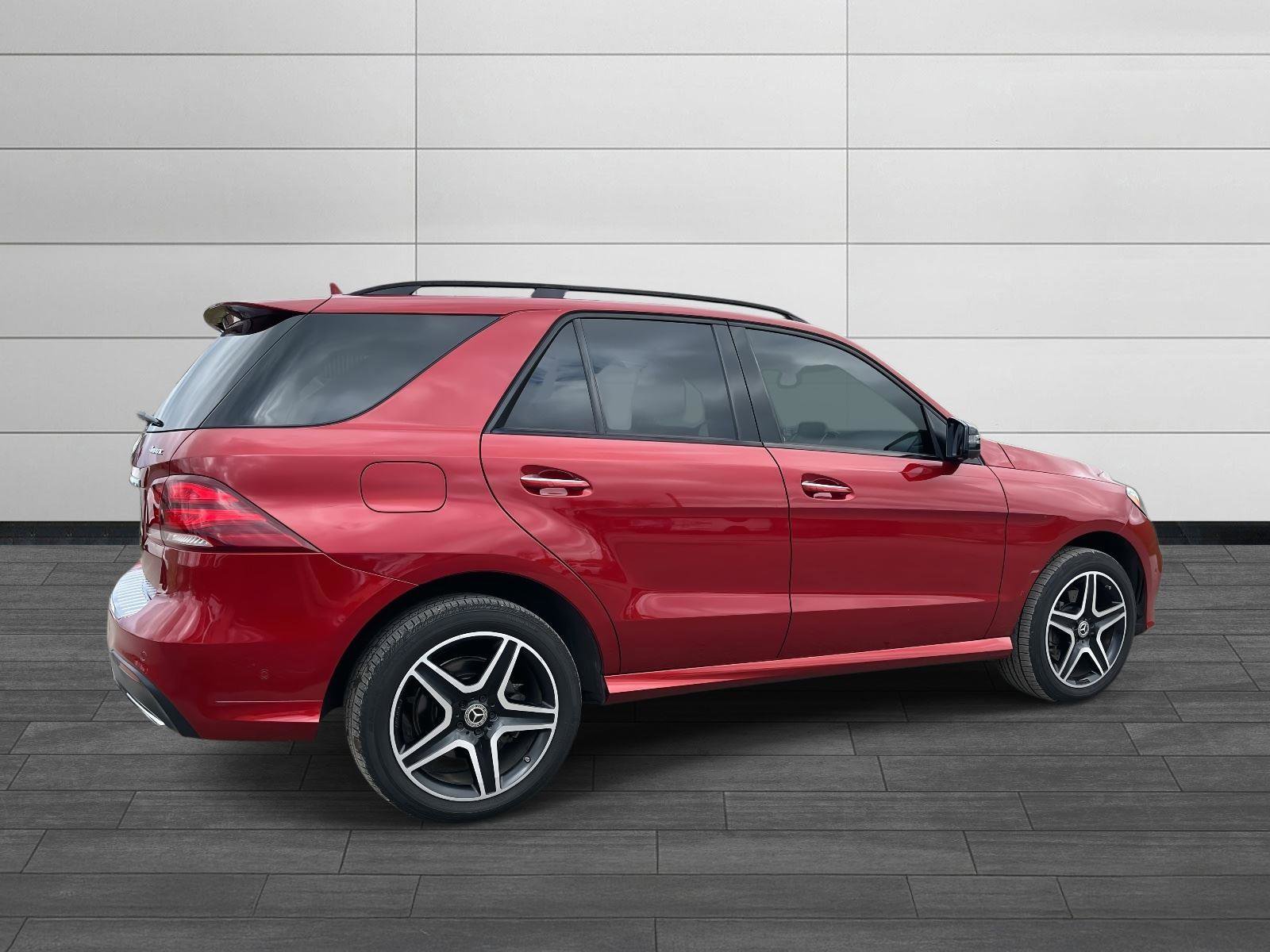 Used 2017 Mercedes-Benz GLE 350 4MATIC image 3