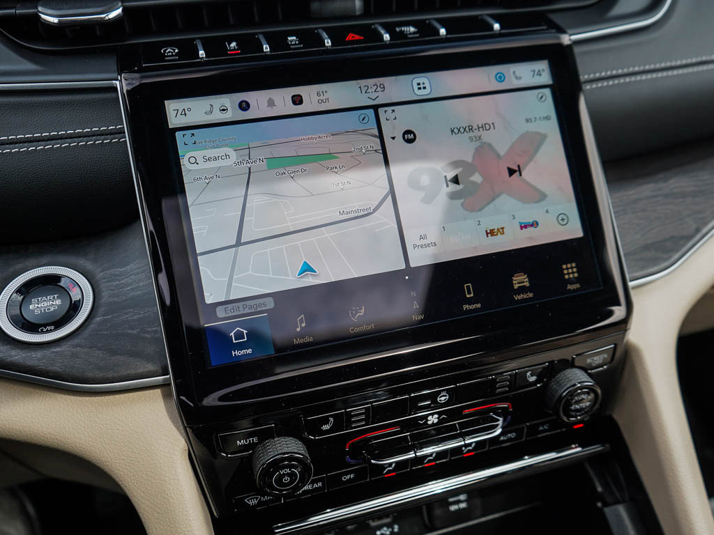 New 2025 Jeep Grand Cherokee L Limited w/ Trailer Tow Package image 24