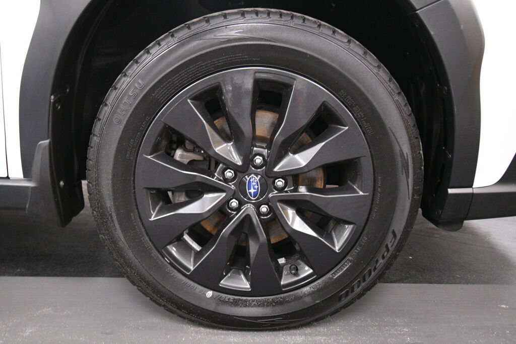 Used 2023 Subaru Outback Onyx Edition AWD/4WD image 29