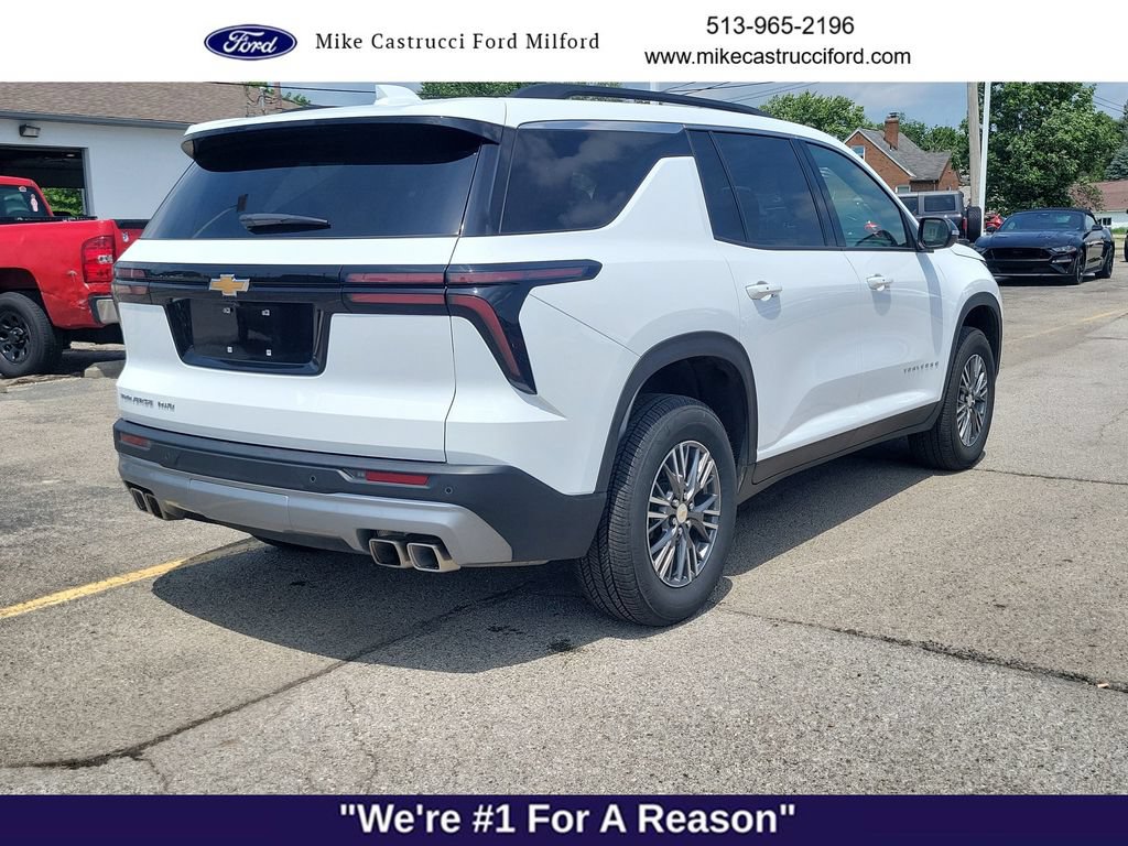 Used 2026 Chevrolet Traverse LT AWD/4WD image 5