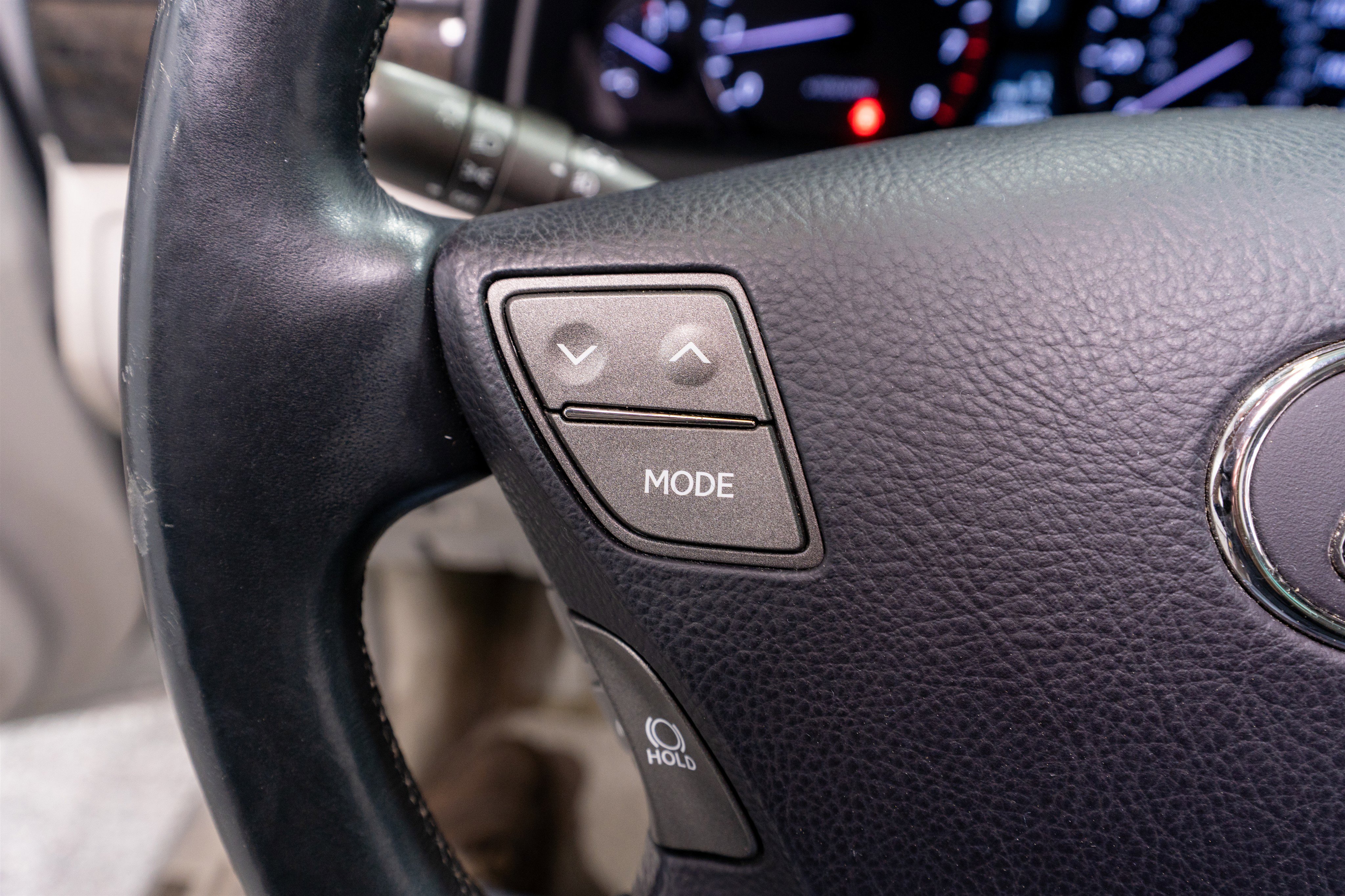 Used 2012 Lexus LS 460 w/ Comfort Pkg image 29