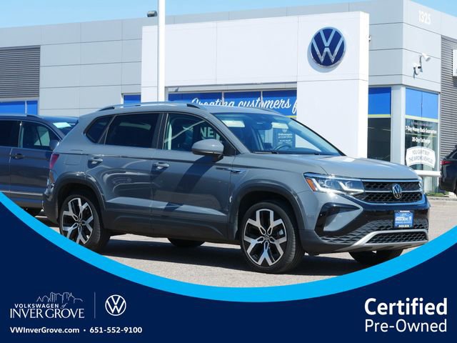 Certified 2023 Volkswagen Taos SEL AWD/4WD image 1