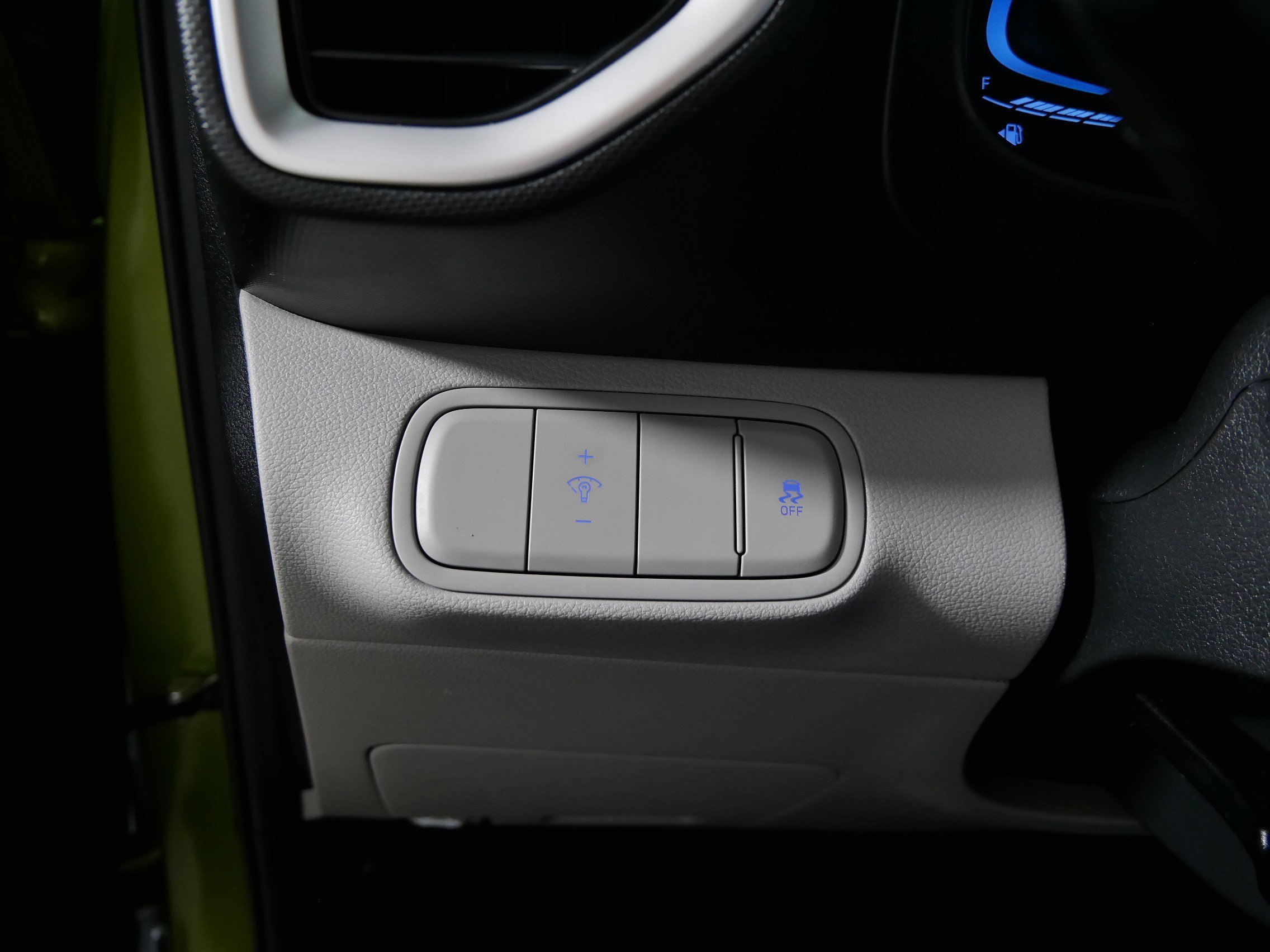 Used 2023 Hyundai Venue SEL image 26